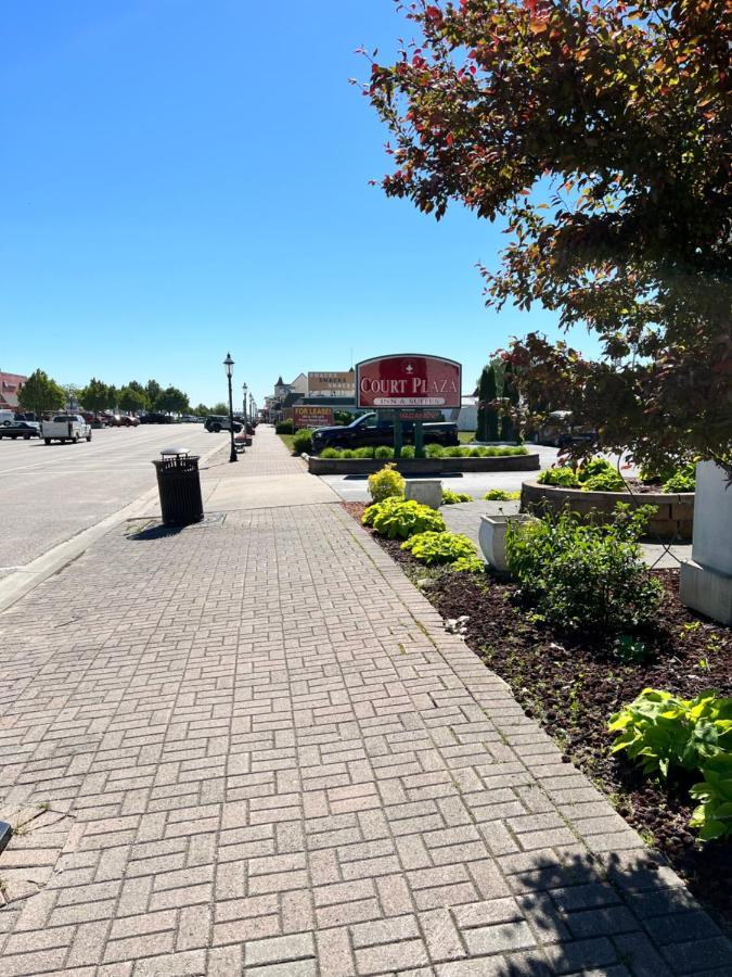 Court Plaza Inn & Suites Of Mackinaw Mackinaw City Exterior foto
