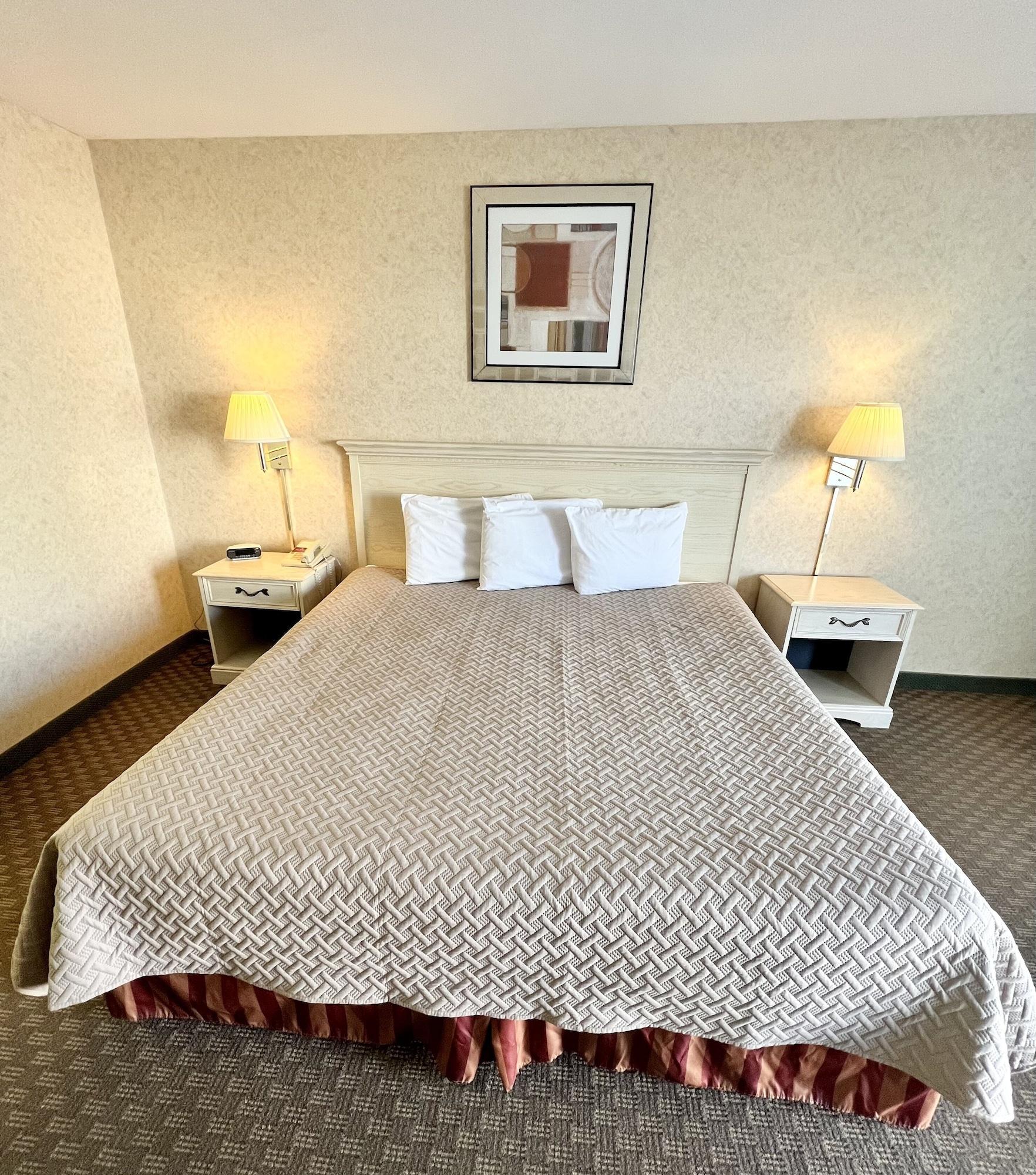 Court Plaza Inn & Suites Of Mackinaw Mackinaw City Exterior foto